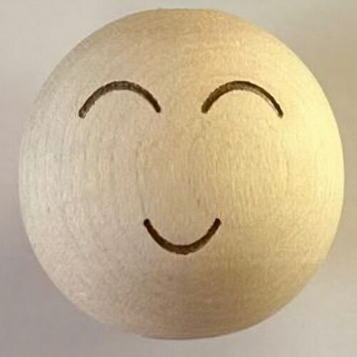 Koralik drewniany do makramy z grawerem Główka chłopca 15-30mm